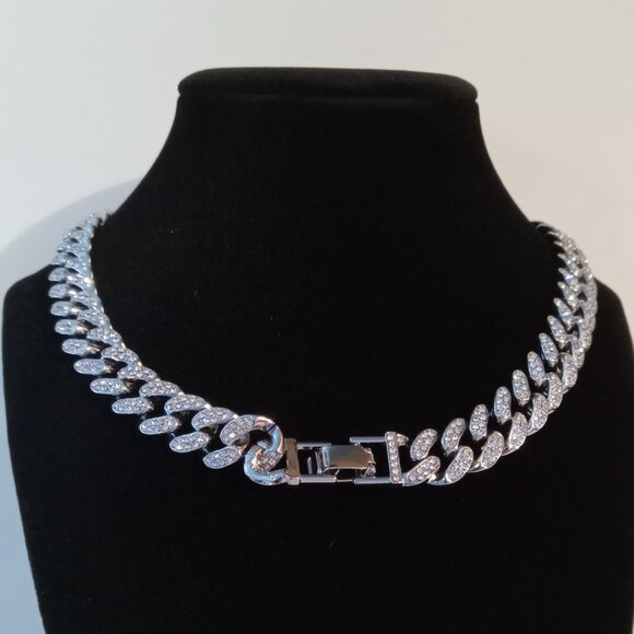 Necklace - Picture 3 of 3